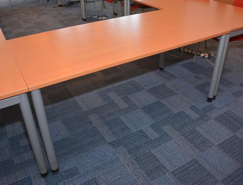 Steelcase íróasztal vagy tárgyaló asztal 140 x 80 cm - DSC_0046.JPG