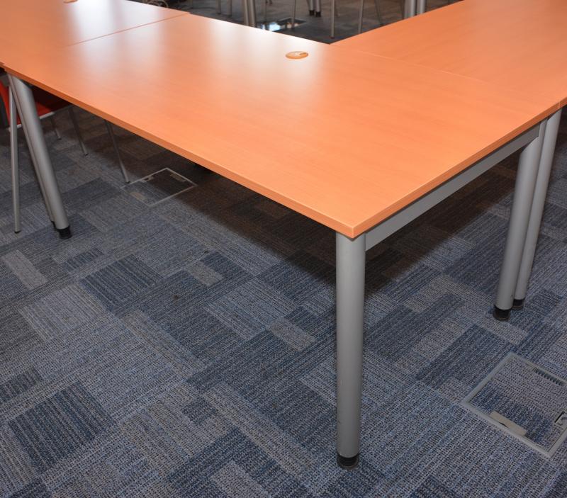 Steelcase íróasztal vagy tárgyaló asztal 140 x 80 cm - DSC_0047.JPG