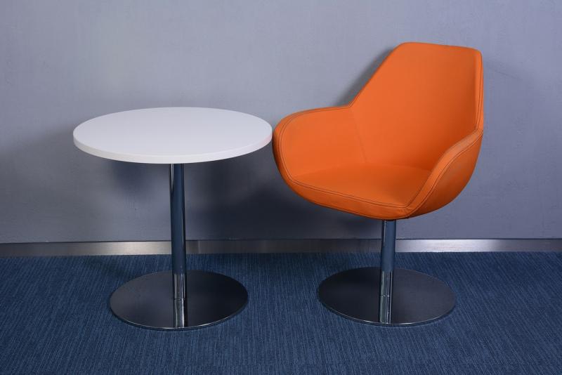 Profim fotel - tányér lábbal narancs színben - DSC_0139.jpg