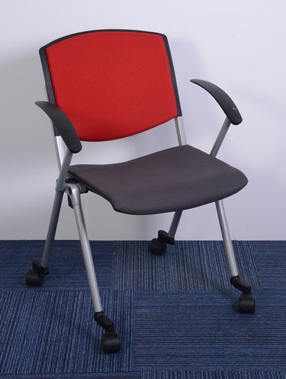 Haworth tárgyaló szék - szürke színben állítható karfával piros támlával
