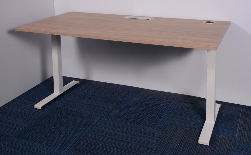 ErgoFix íróasztal, fehér lábszerkezettel, 140 cm, tölgy asztallap